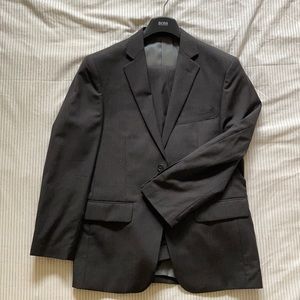 Wilke Rodriguez Charcoal Modern Fit Suit